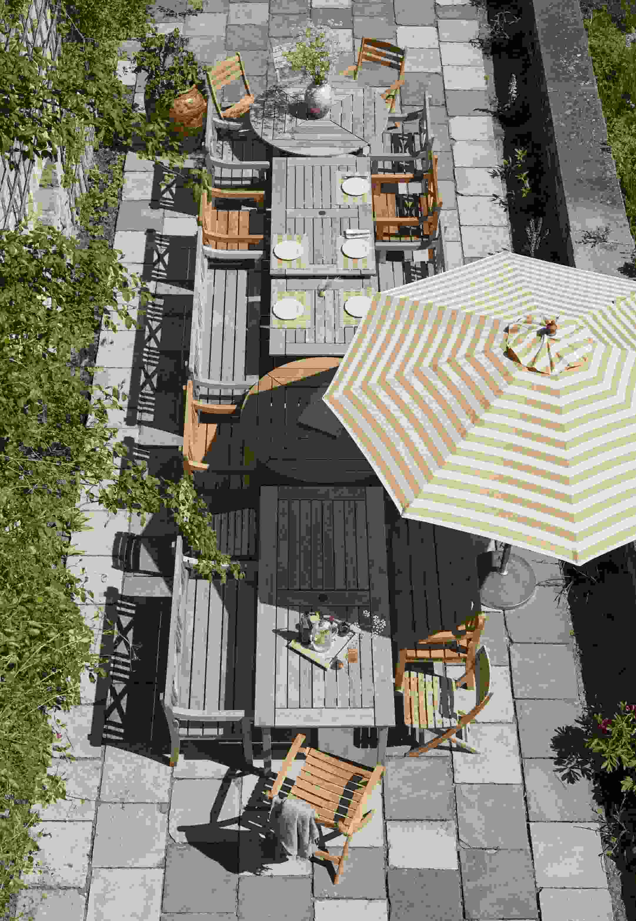 Drachmann Table Ø 126 cm Outdoor Skagerak by Fritz Hansen