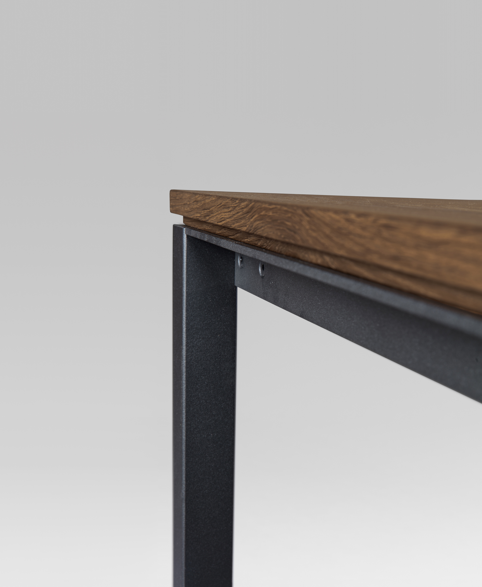 S 600 table chêne fumé Janua