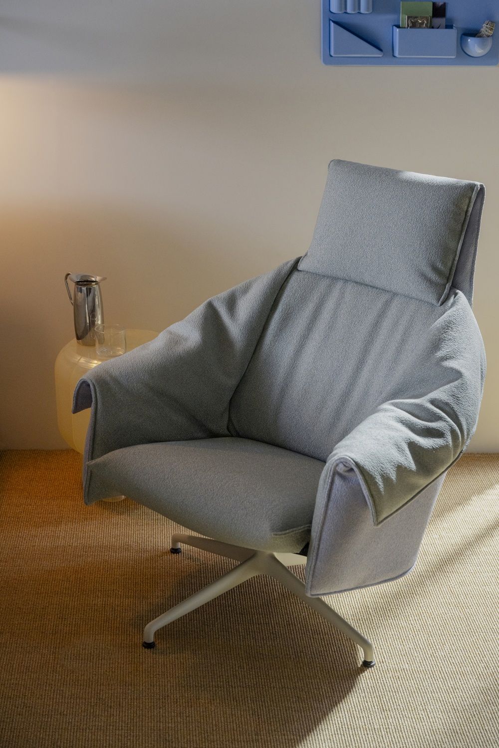Bascule Fauteuil à dossier haut avec pouf Vitra