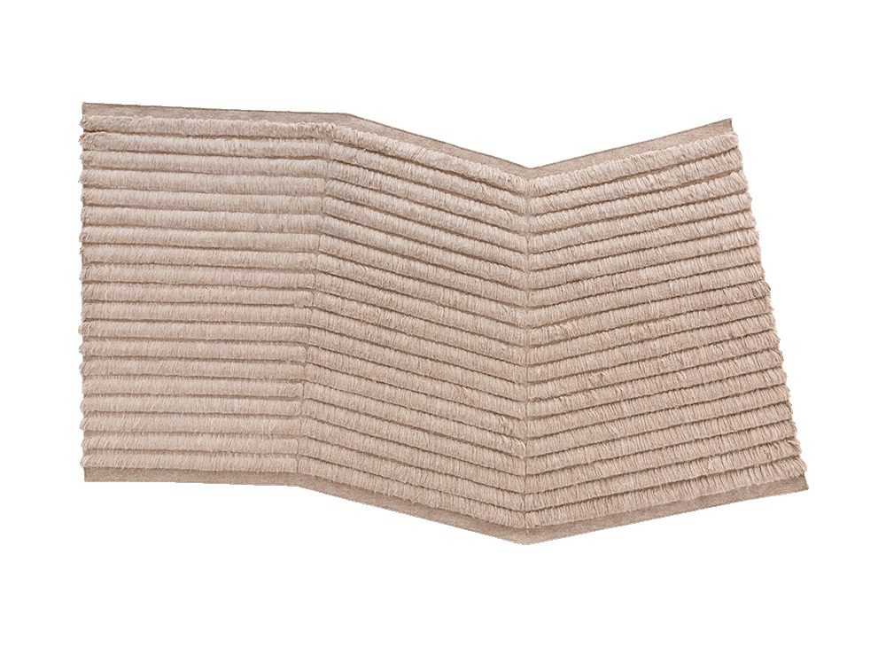 Beiger Lines Rug Teppich von Gan mit horizontalen Linien und Zickzack-Muster für Wohnzimmer.