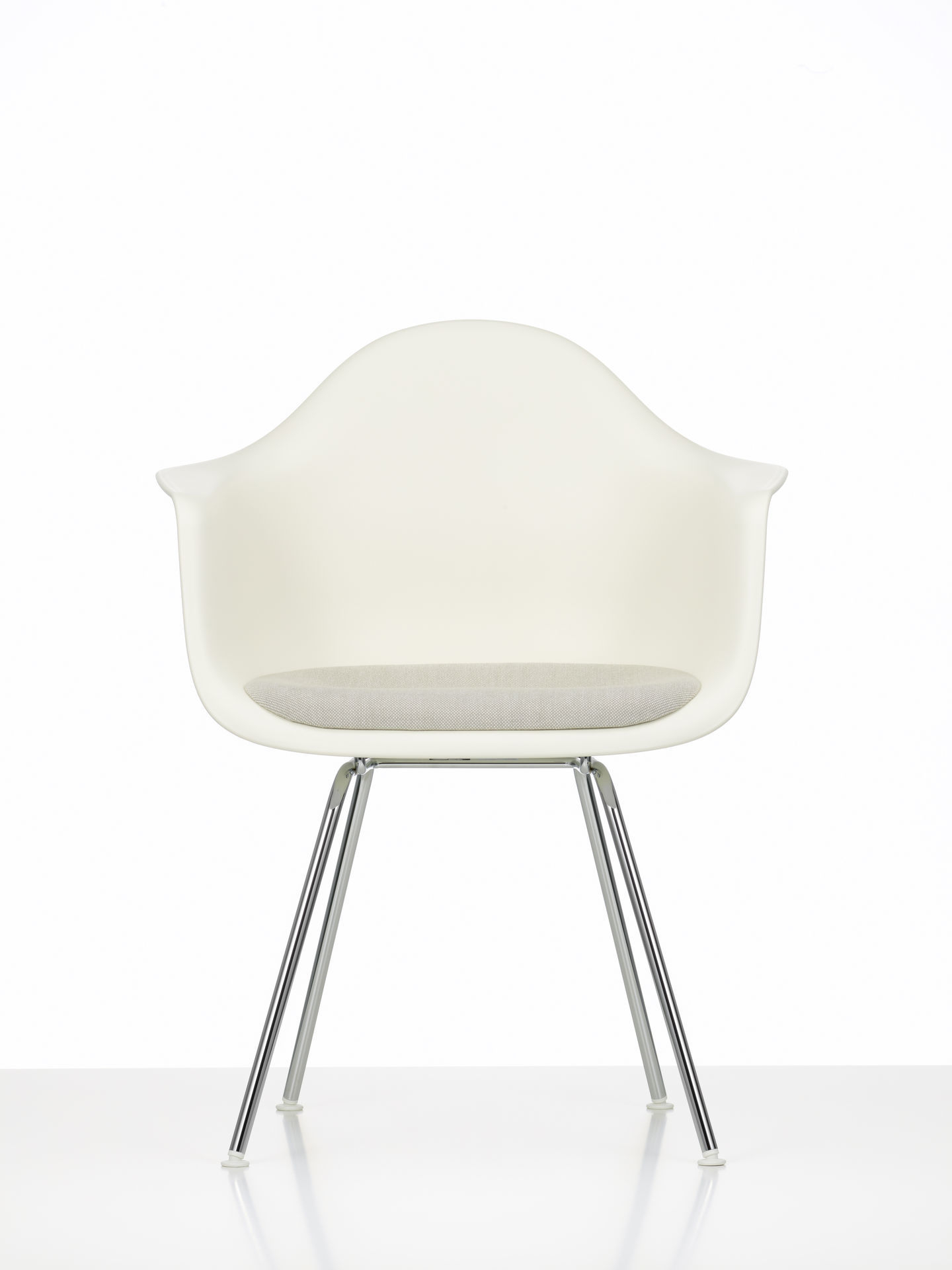 Eames Plastic Arm Chair DAX avec coussin d'assise Vitra