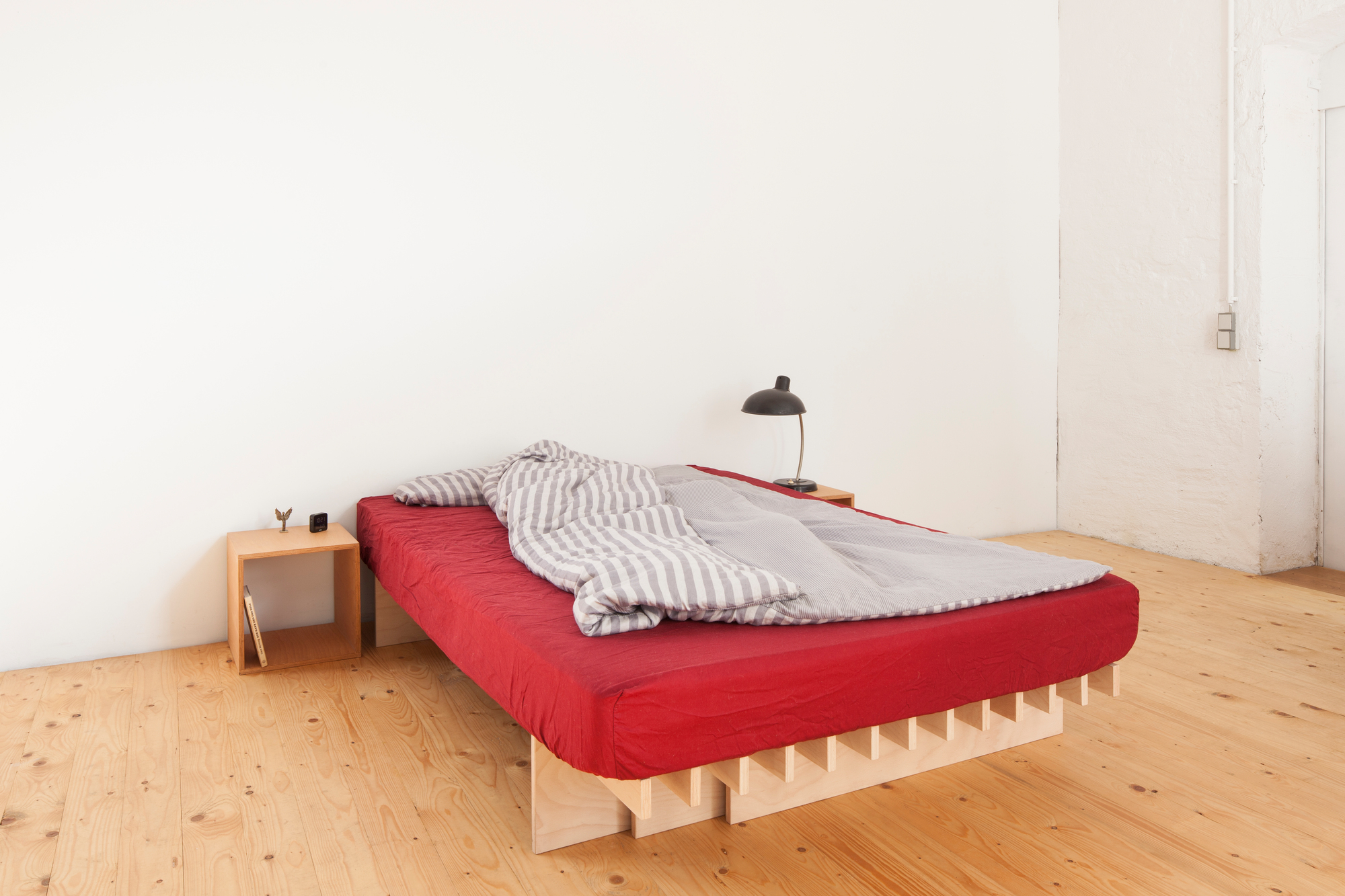 Cube table de chevet Tojo