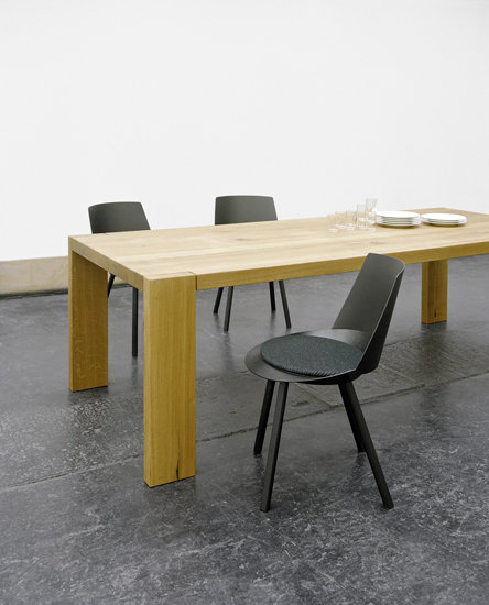 TA17 London Table de salle à manger de Philipp Mainzer e15