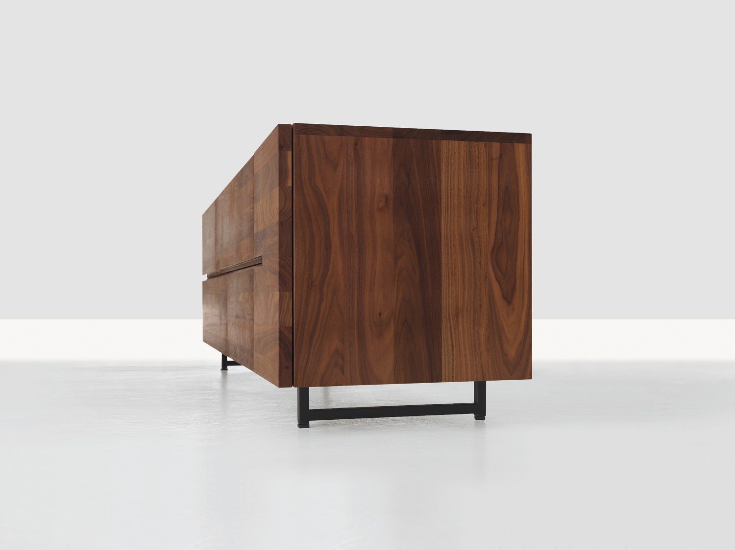 Low sideboard bois massif période