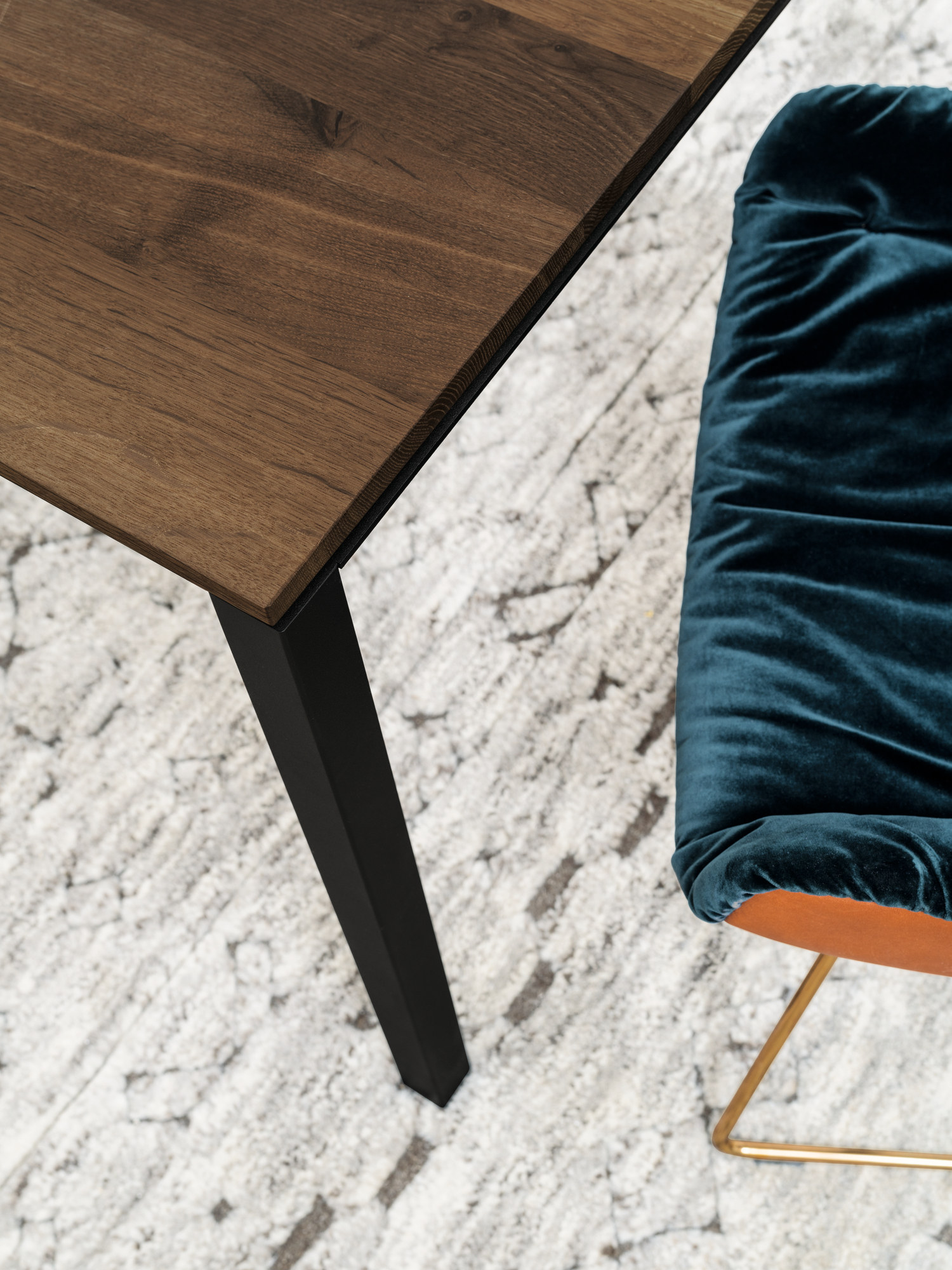 S 600 table chêne fumé Janua