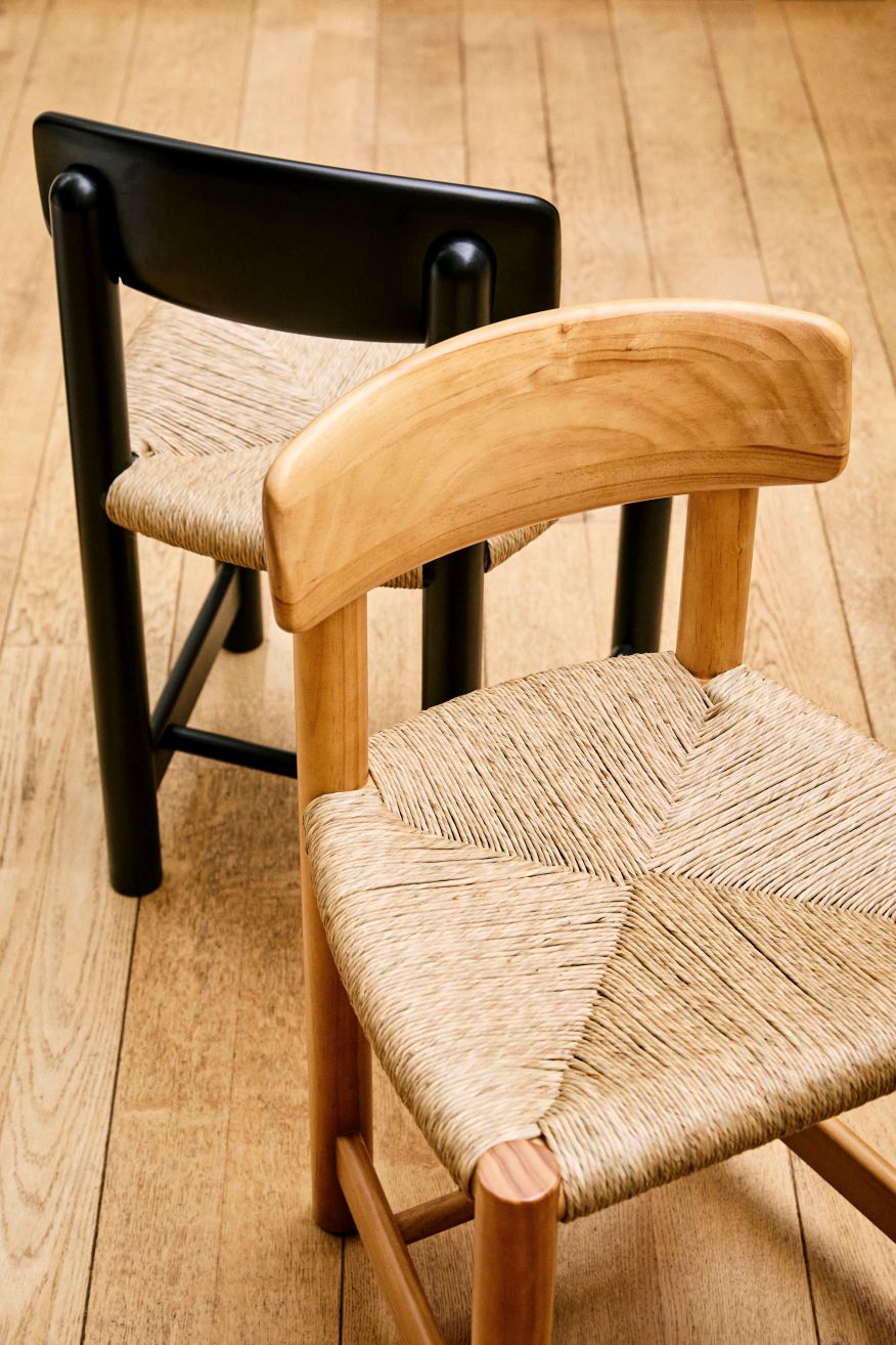Daumiller Chaise pin noir Gubi