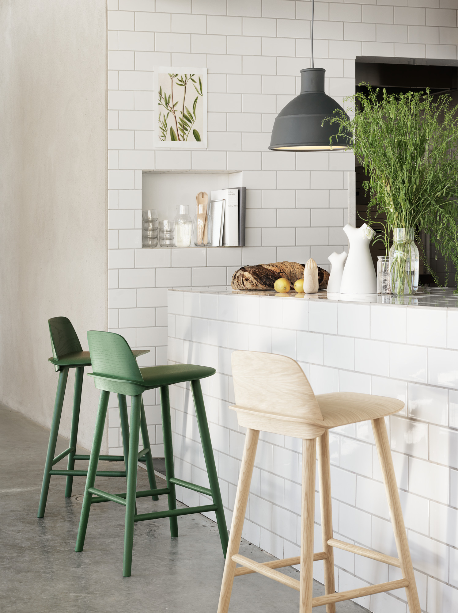 Nerd Counter Stool Tabouret de bar H 65 cm Muuto