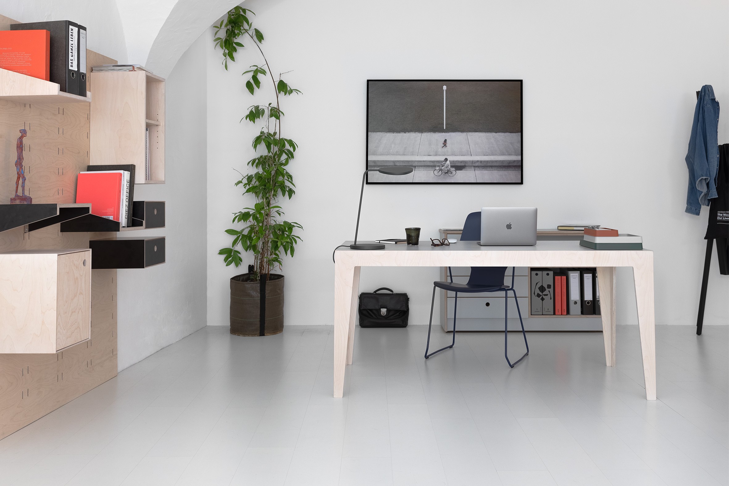 MARTA Table minimaliste en bois Das ganze Leben