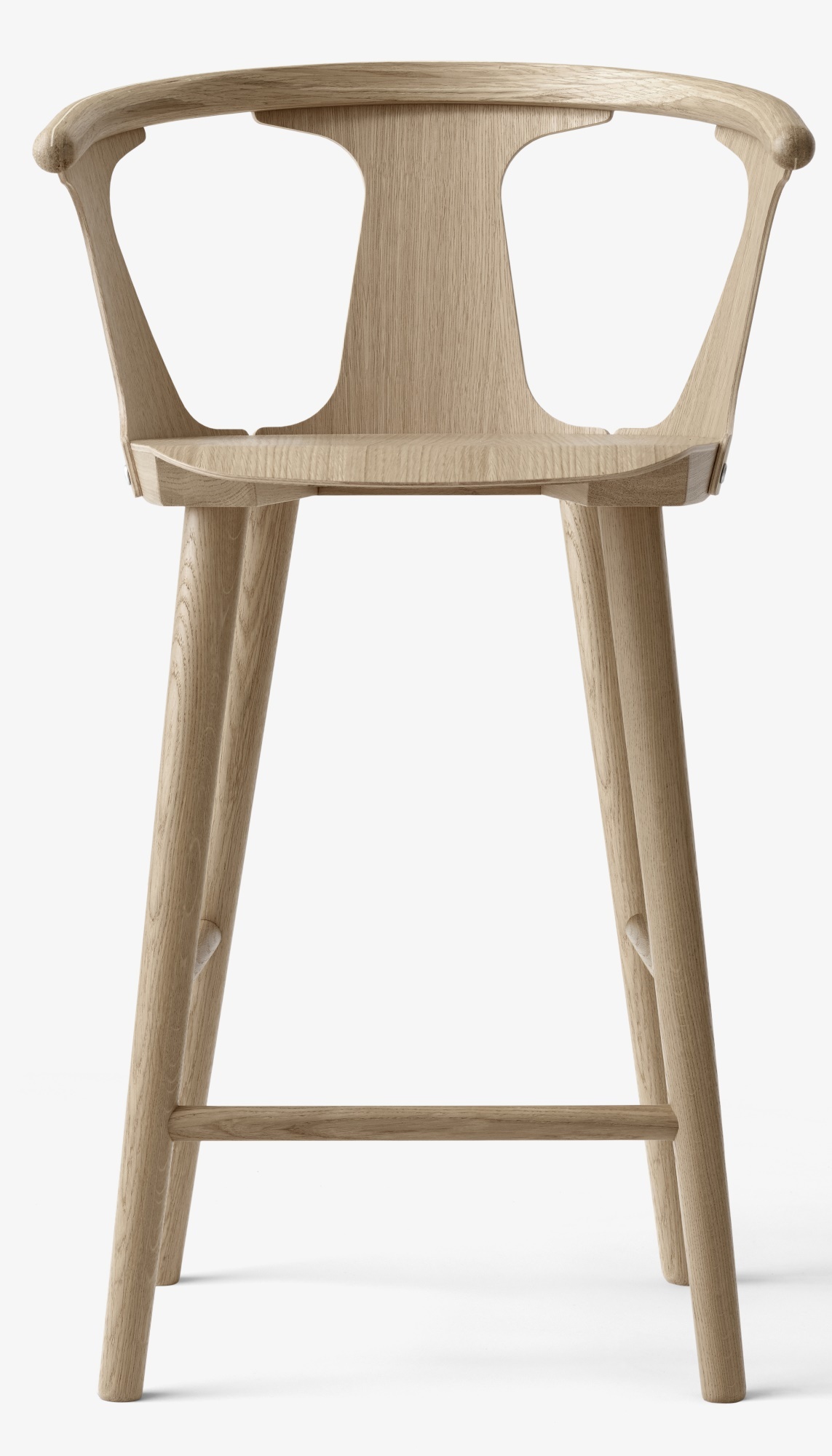 In Between Barstool Tabouret de bar SK7 CHÊNE FUMÉ AndTradition UNIQUE