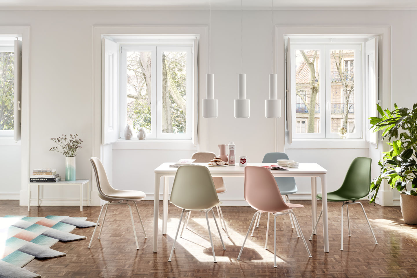 Eames Plastic Side Chair DSX chaise Vitra