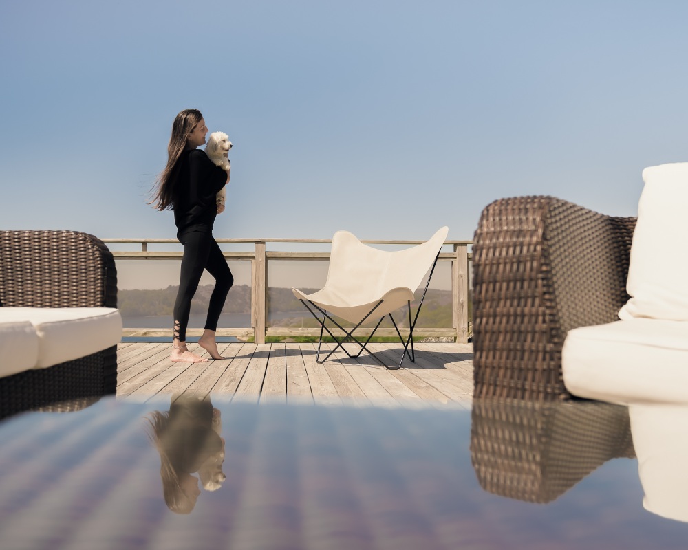 Mariposa Outdoor Butterfly Chair Chaise Cuero