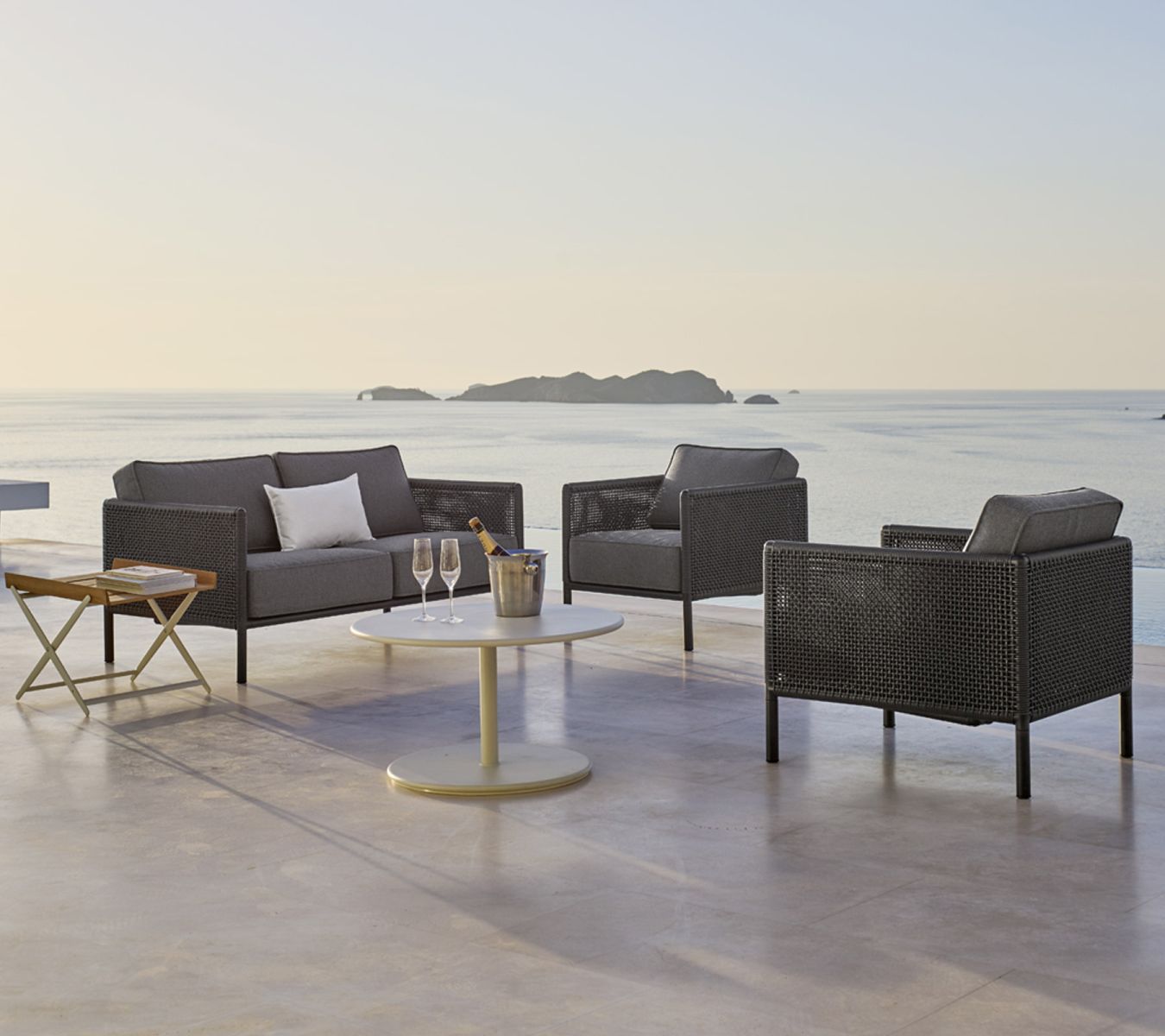 Encore Canapé 2 places avec coussin AirTouch Cane Line