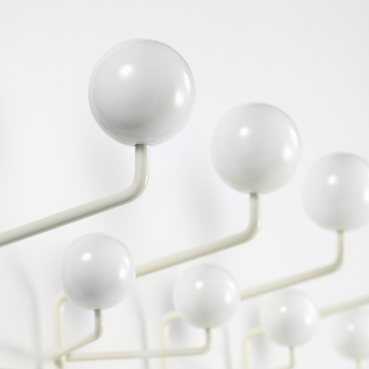 Eames Hang it all Porte-manteau Blanc chaud Vitra NOUVELLE VERSION 
