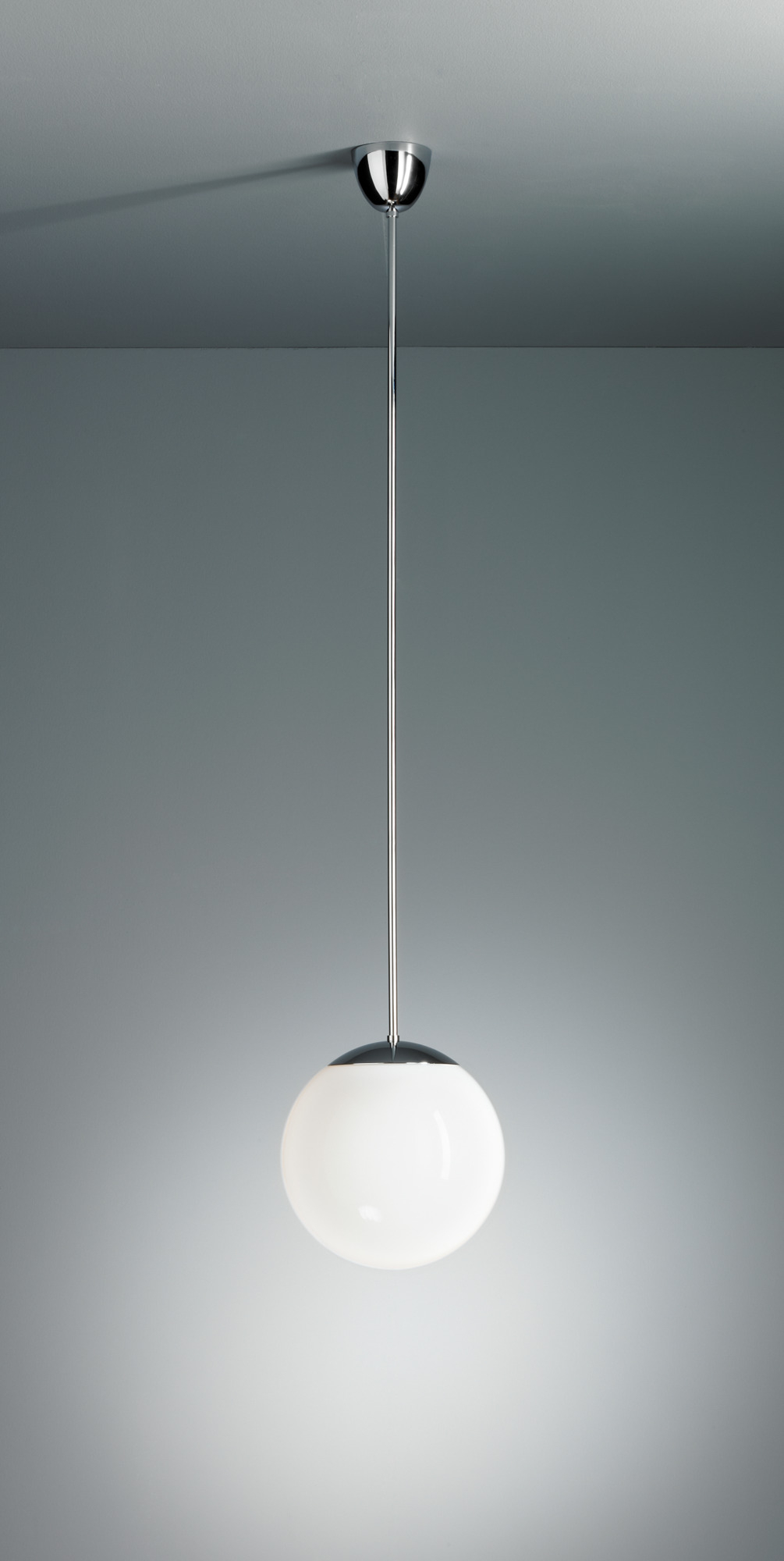 HL 99 / HL99 Lampe Pendentif avec Globe opale Tecnolumen Ø20 cm