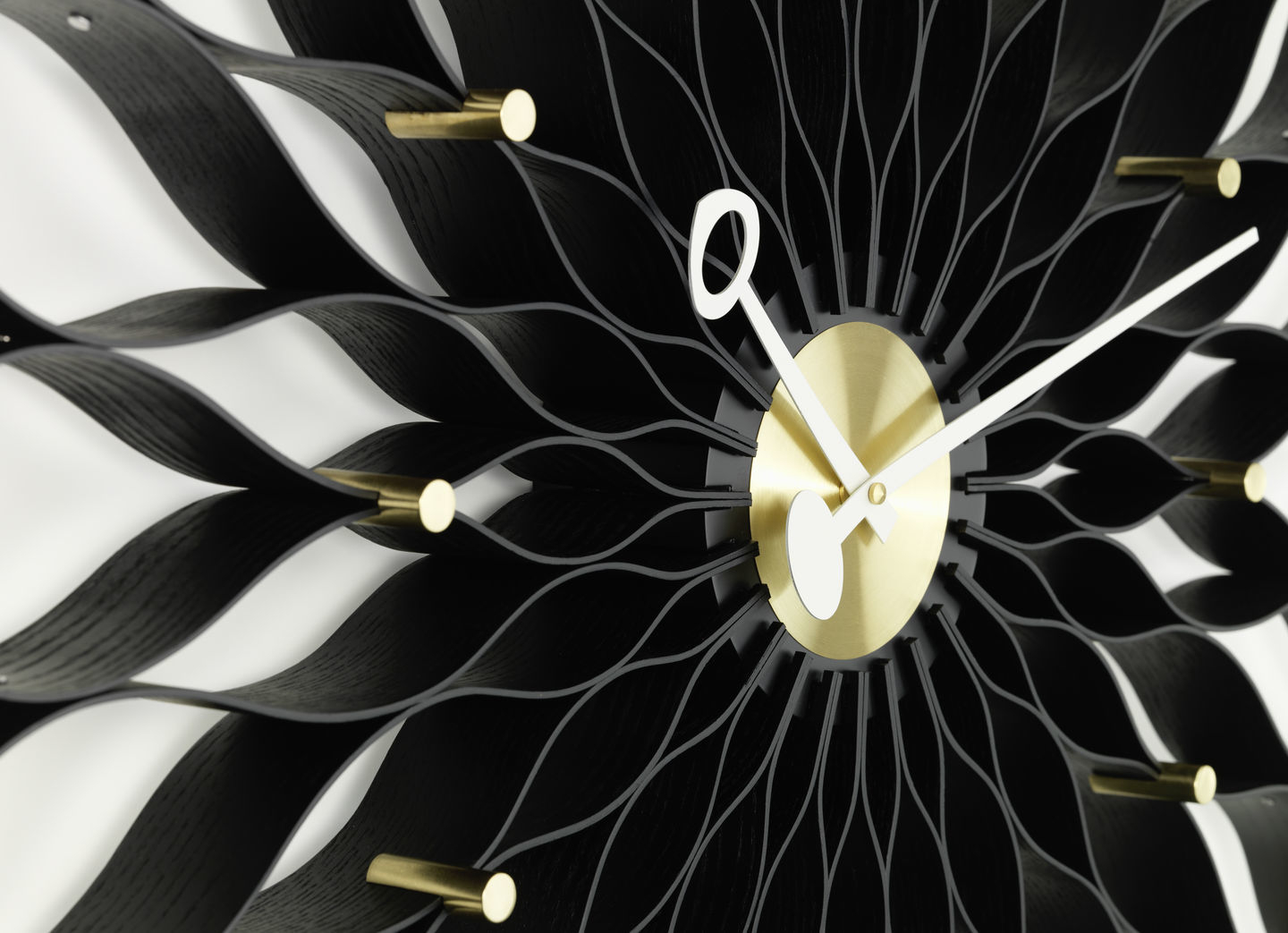 Sunflower Clock Horloge Murale Vitra Frêne noir / Laiton