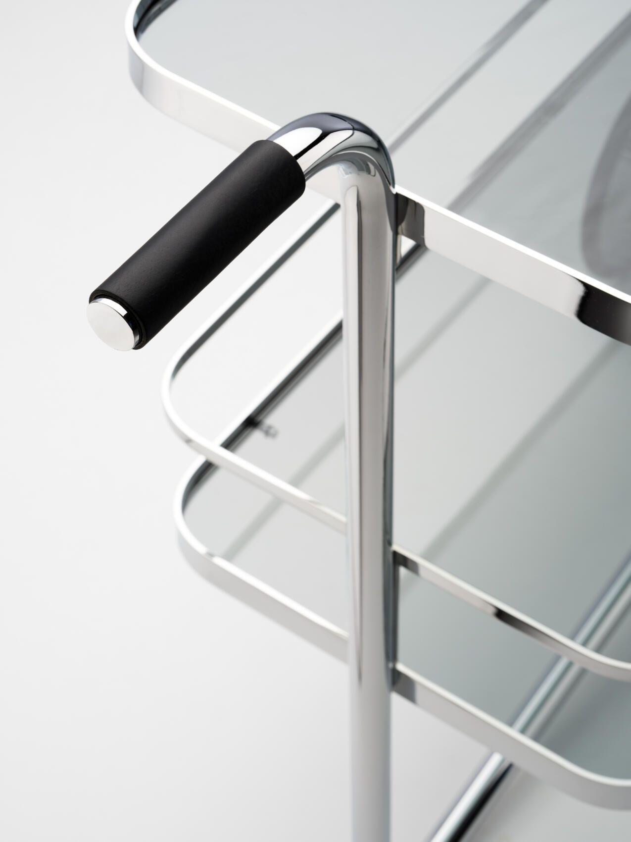 S 179 / S179 Chariot de bar Thonet