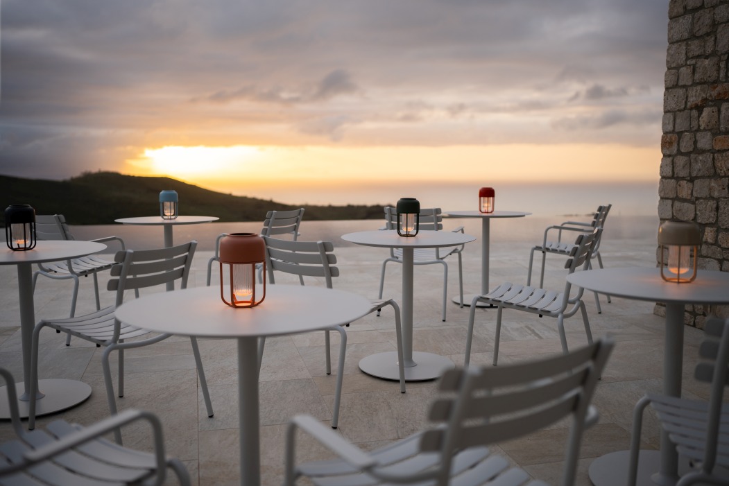Alua Armrest Dining Chair Chaise à accoudoirs Outdoor Houe 