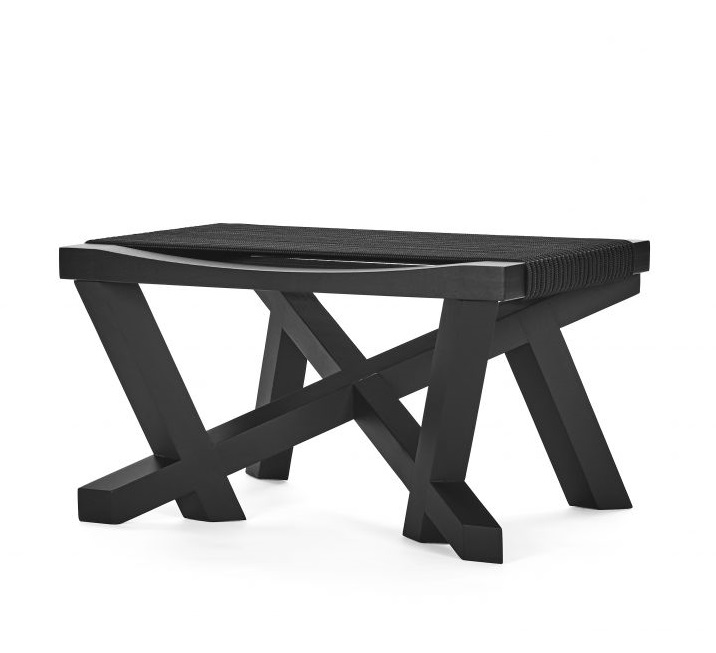 Volkshaus Stool Hocker von ClassiCon, Eiche schwarz, modernes Design mit geflochtener Sitzfläche.