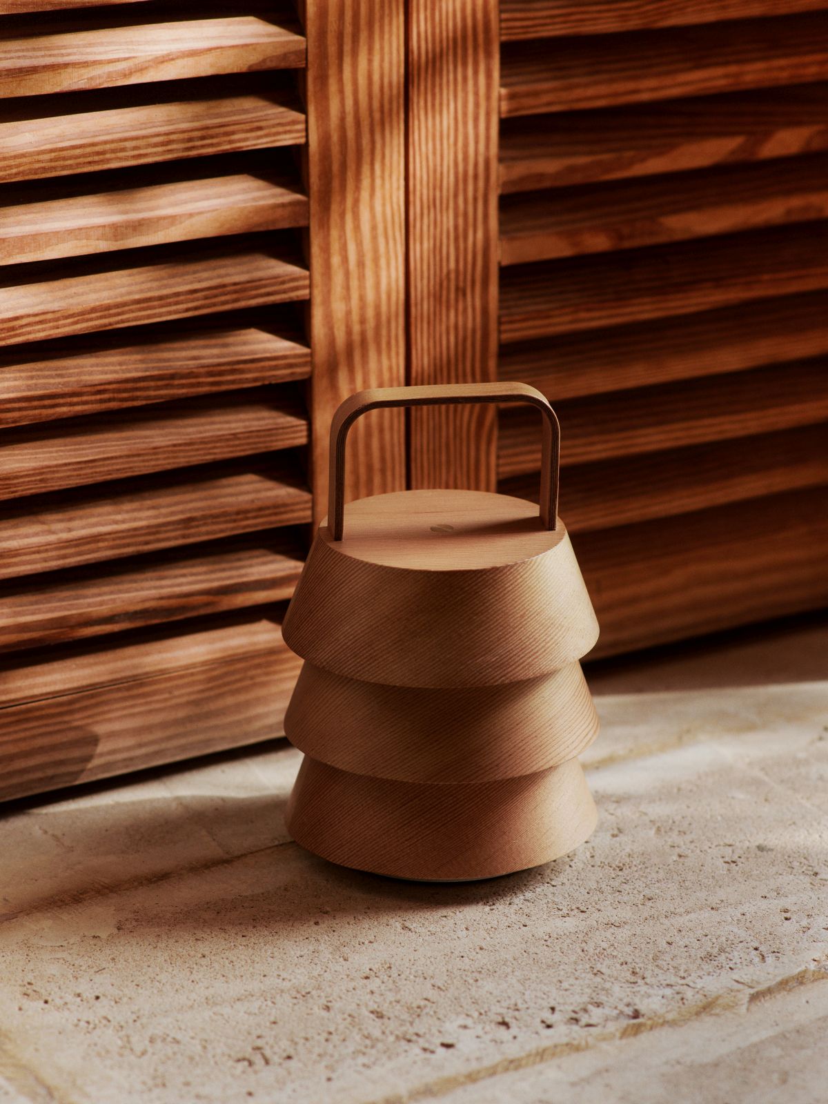 Luver lampe de table portable Ferm Living