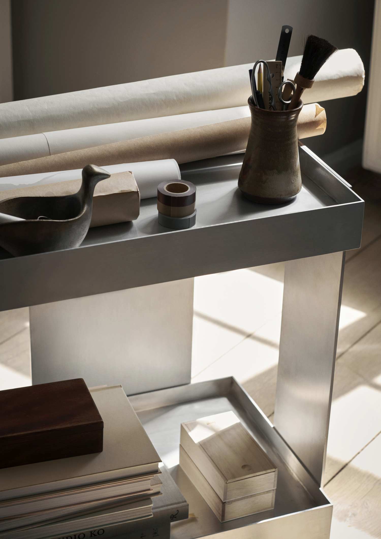 Stock Trolley Aluminium Chariot de service Ferm Living