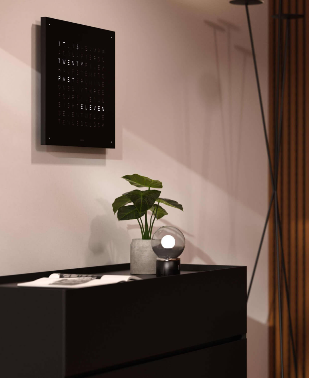 Earth 45 Steel Series Horloge murale / Objet temporel Allemande QLOCKTWO