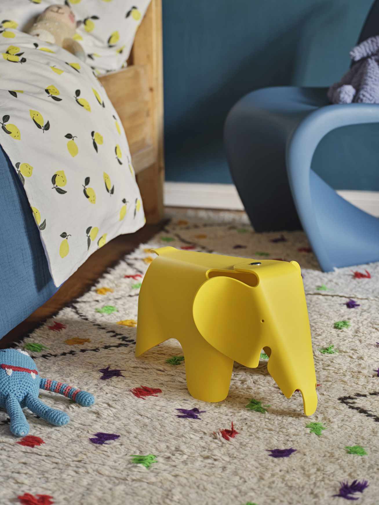 Eames Elephant klein Vitra-palmgrün