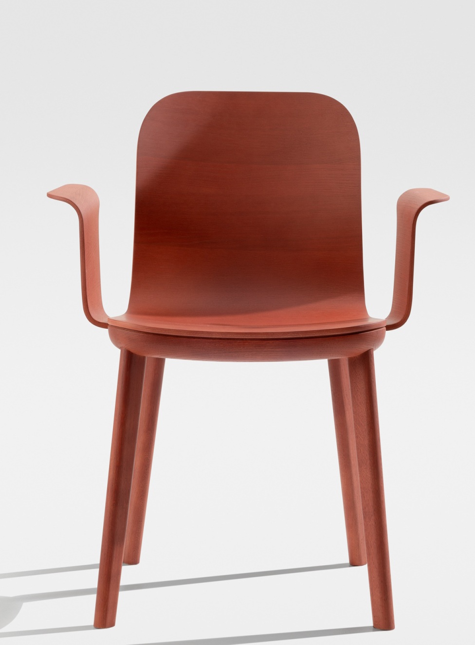 Aeon Comfort Chair chaise à accoudoirs Zeitraum Aeon Comfort Chair chaise à accoudoirs Zeitraum
