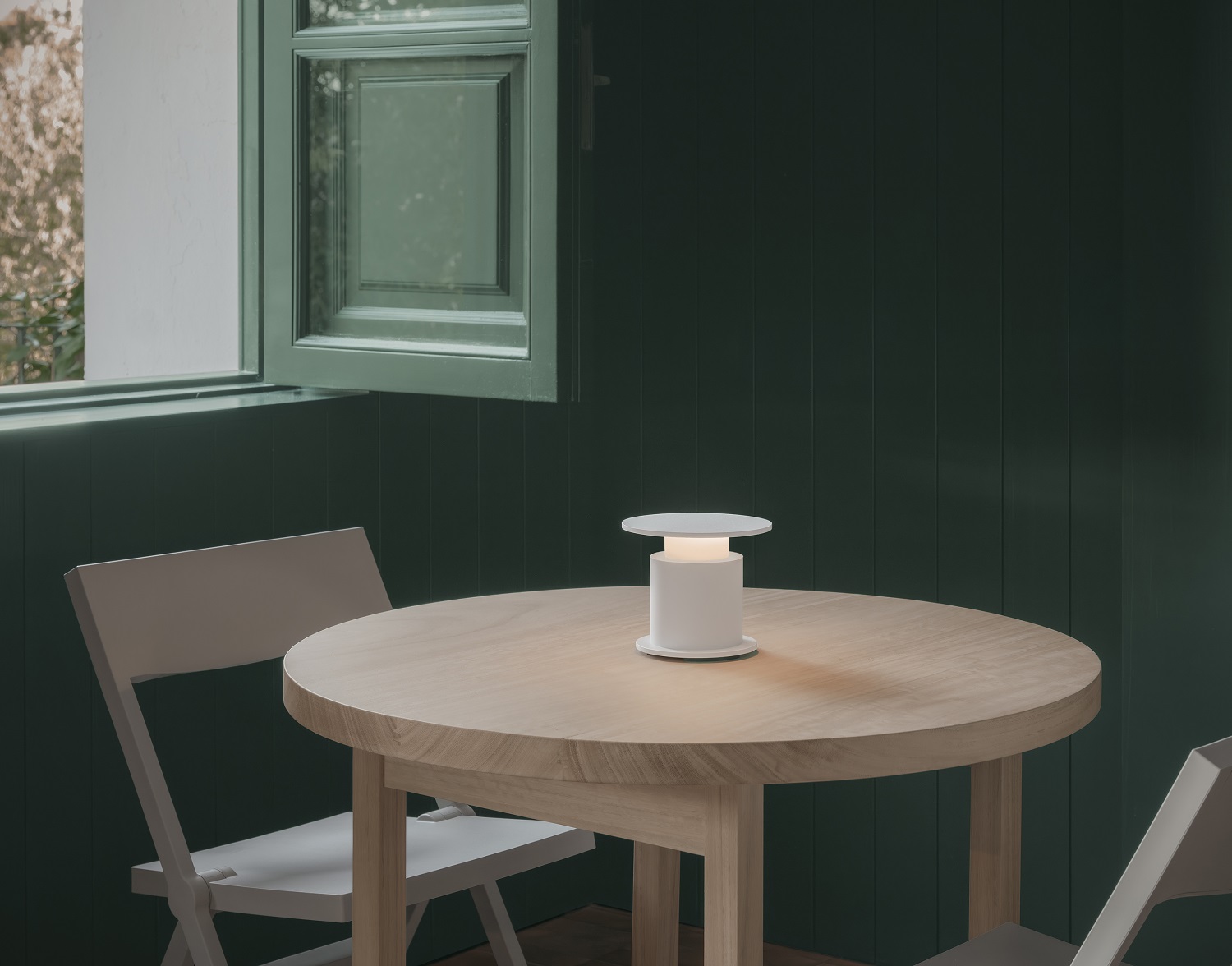 w241 Faro lampe de table / lampe à batterie wästberg