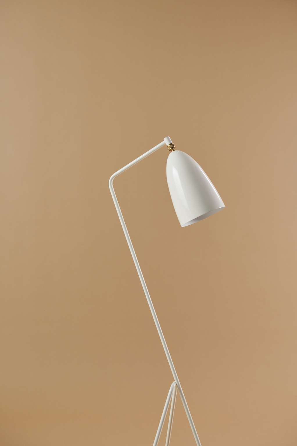 Gräshoppa / Grashoppa lampadaire Gubi