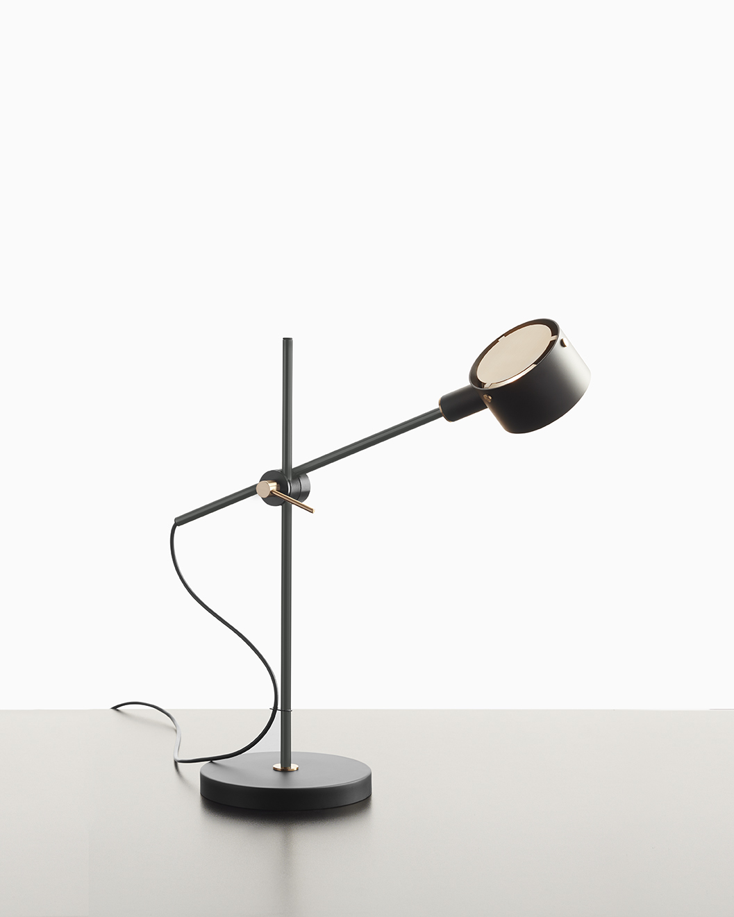 G.O. 252 Lampe de table Oluce G.O. 252 Lampe de table Oluce