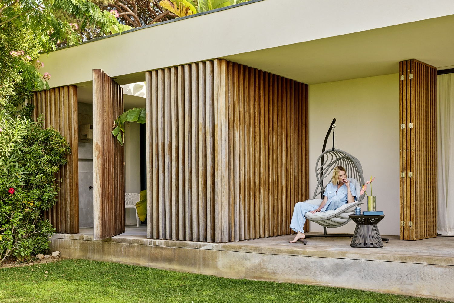 Kida Fauteuil suspendu avec pied Dedon