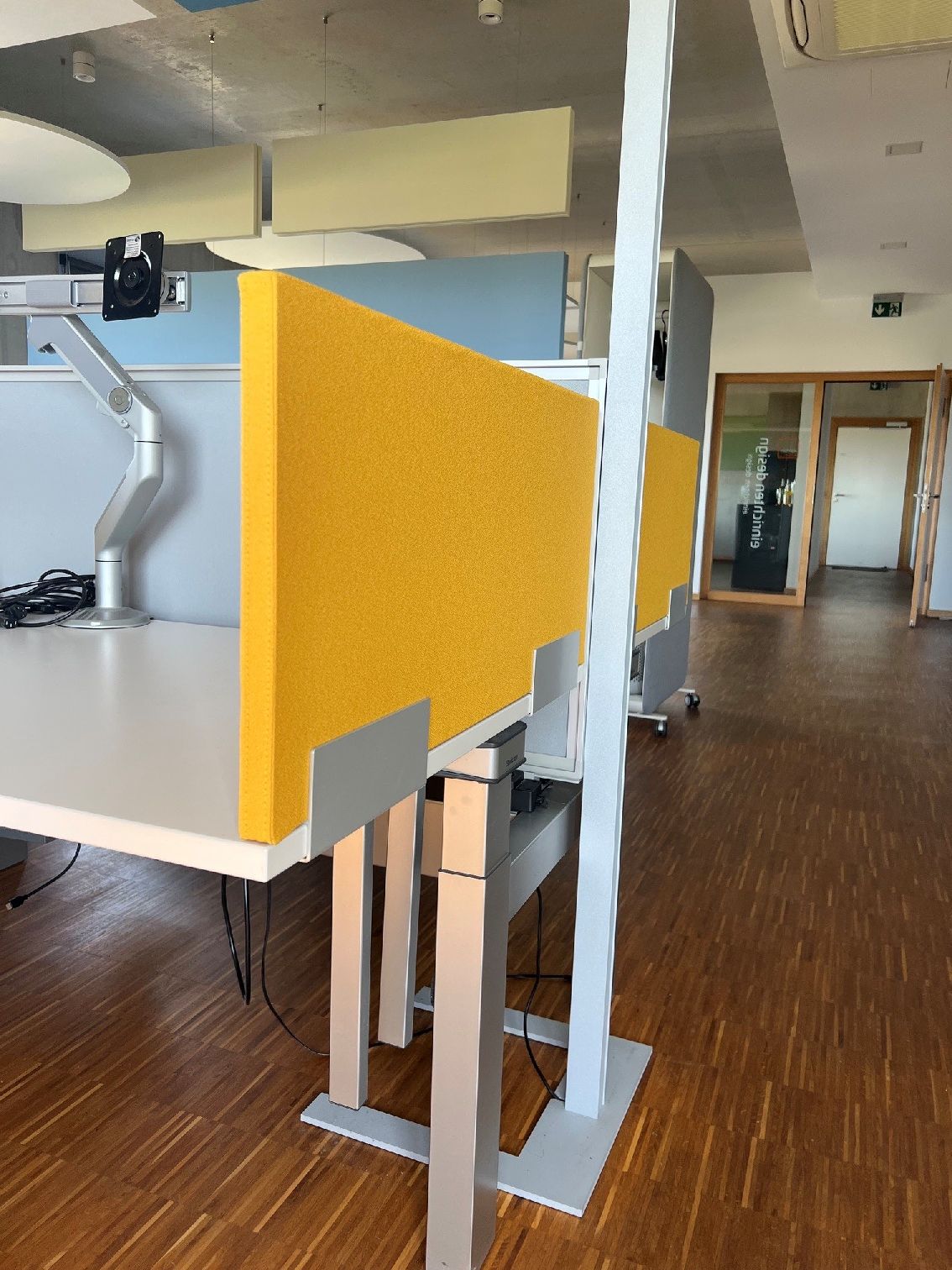 Cloisons de table acoustiques multipanels Palmberg SHOWROOM / MOBILIER FUMEUR (4 disponibles)