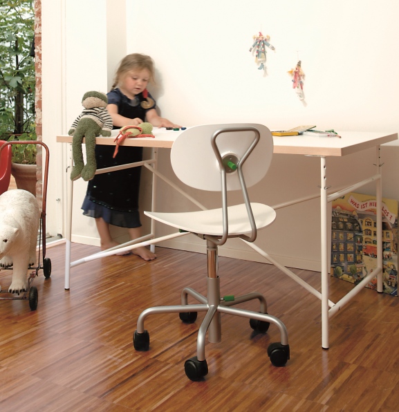 Turtle les enfants chaise pivotante Richard Lampert