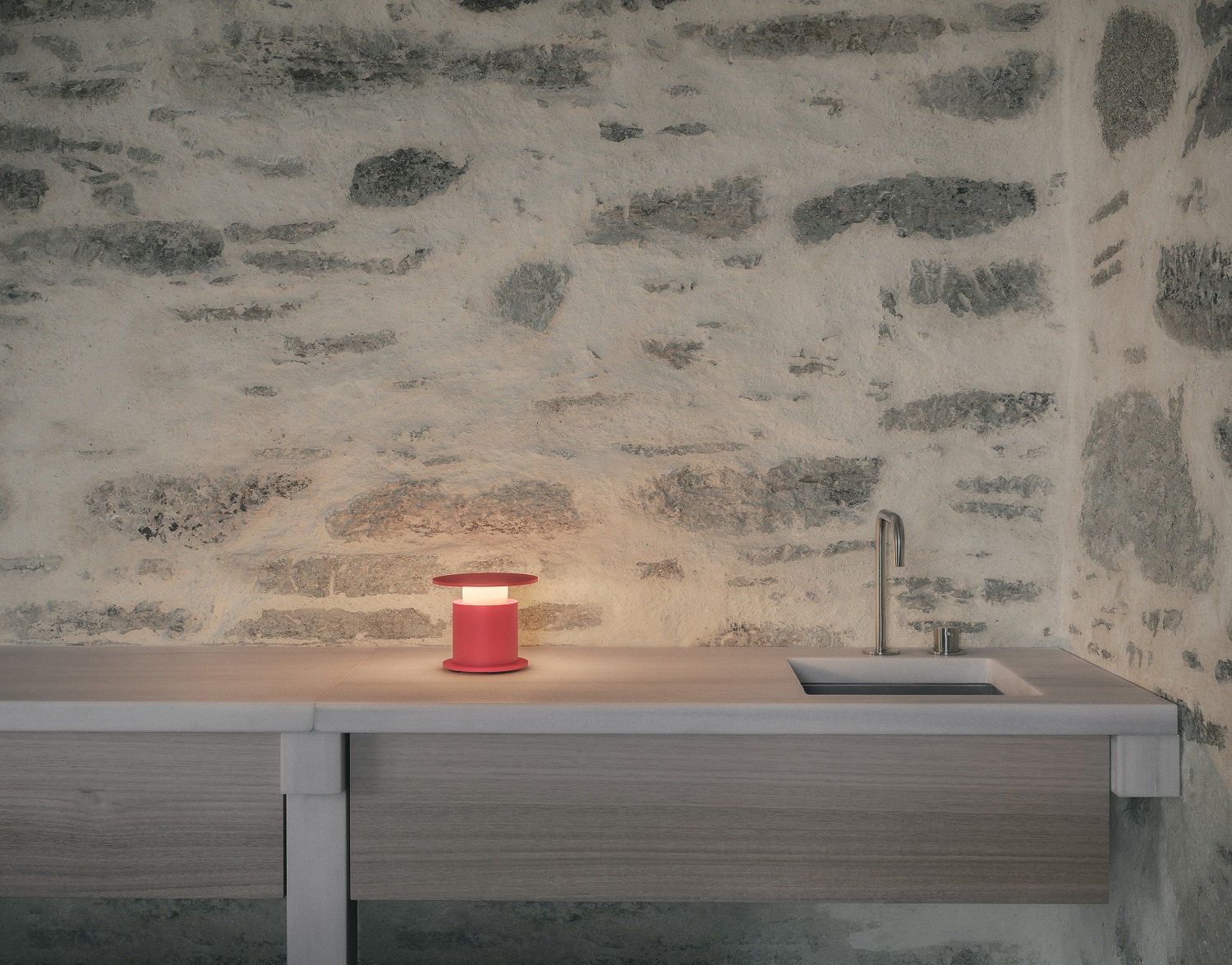 w241 Faro lampe de table / lampe à batterie wästberg