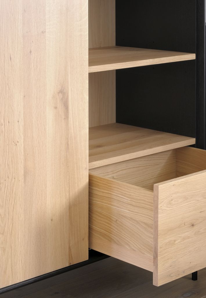 Blackbird Armoire de rangement en chêne Ethnicraft