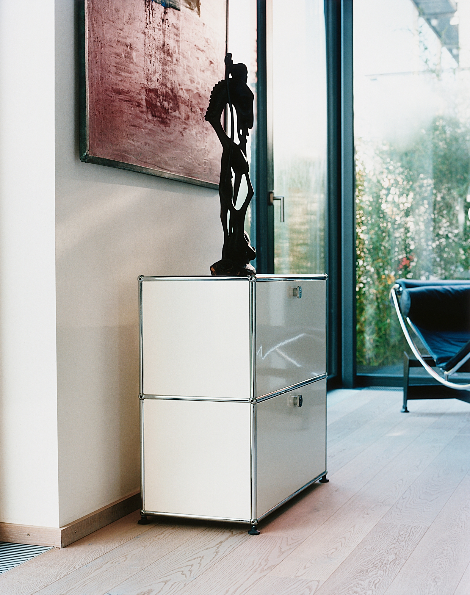 USM Haller Sideboard klein – QUICK SHIP-enzianblau