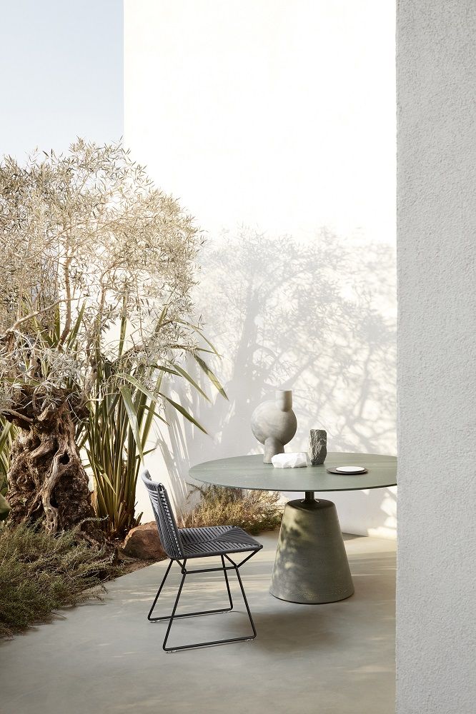 Neil Twist Chair Chaise MDF Italia Neil Twist Chair Chaise MDF Italia