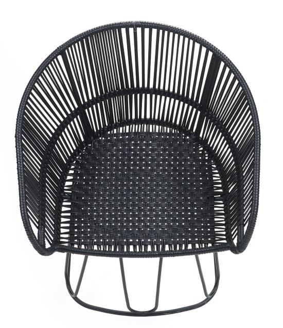 Circo Dining Chair chaise d'extérieur ames Noir mat / Noir Schwarzer Circo Dining Chair von ames, Outdoor Stuhl mit geflochtener Sitzfläche und filigranem Metallgestell.