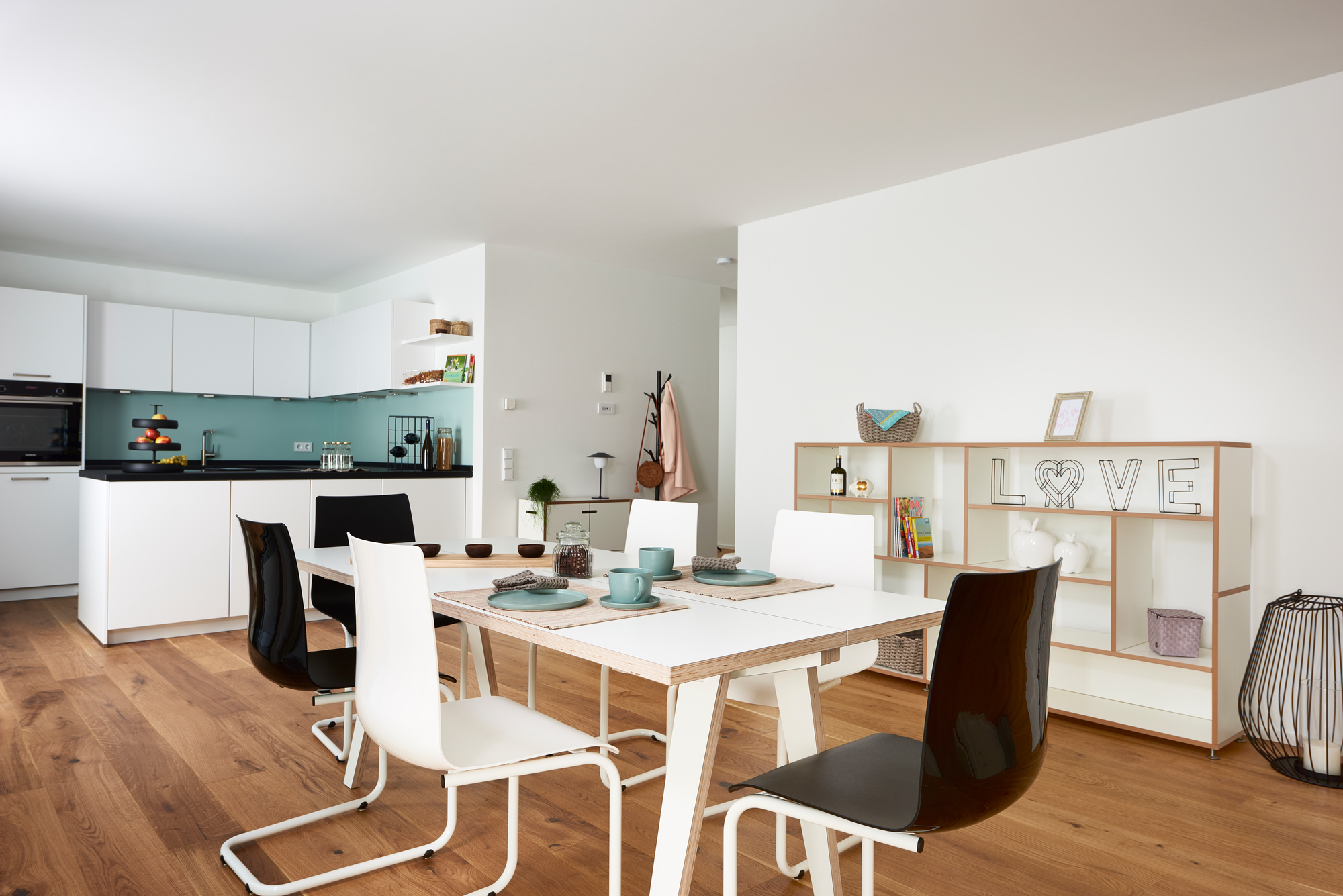 Steck table Tojo