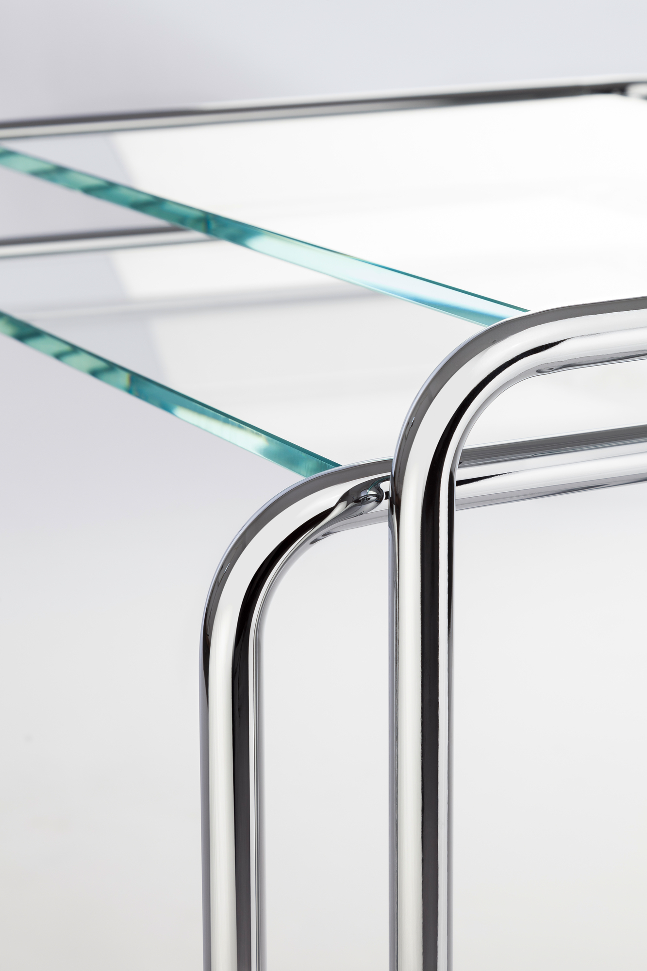 B97 a Table d'appoint Thonet