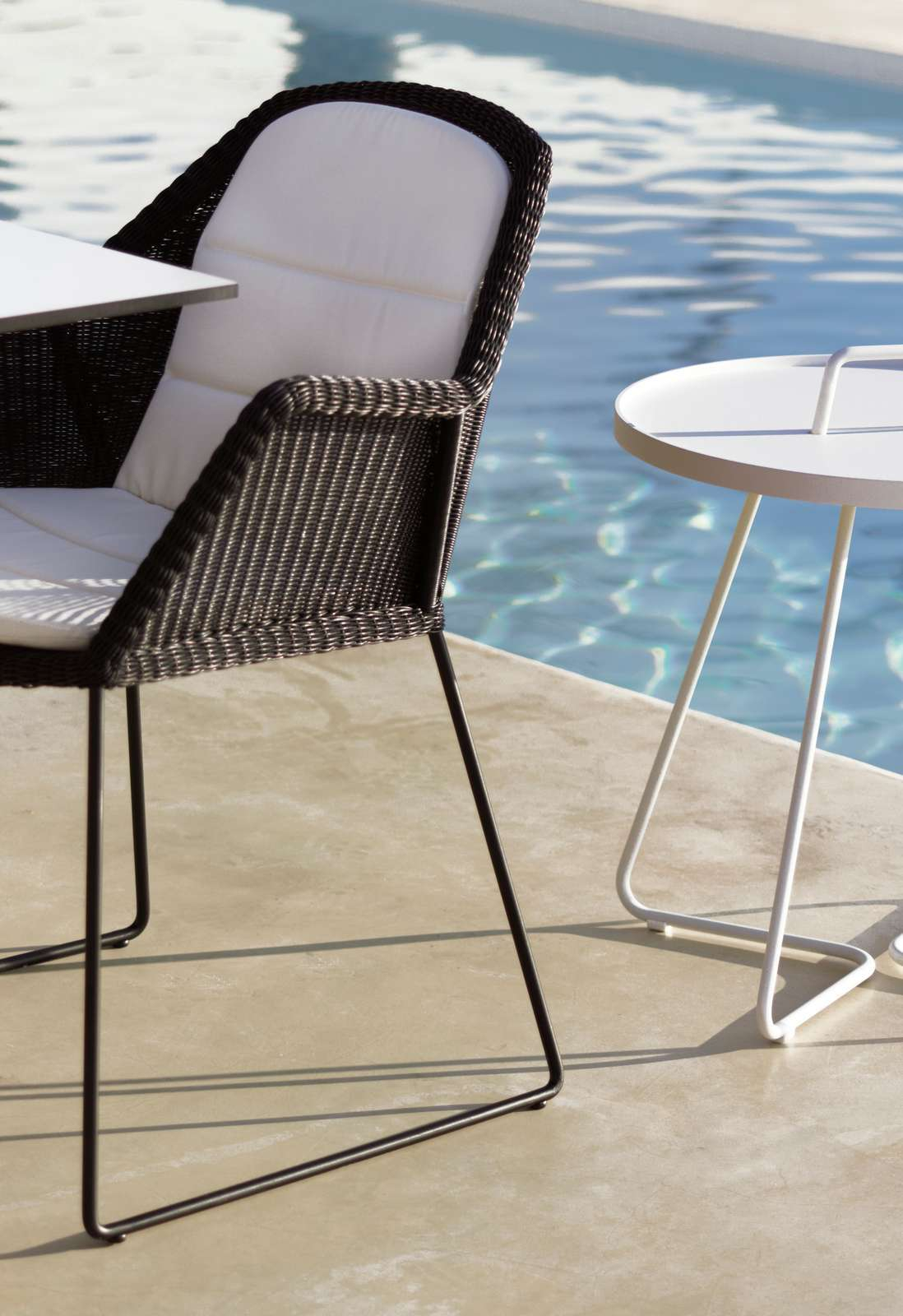 Breeze Ensemble de 2 chaises d'extérieur à cadre antidérapant Cane-Line Taupe