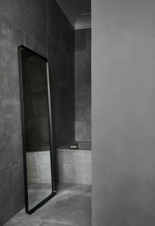 Norm Wall Mirror Rectanglar Wall mirror Audo