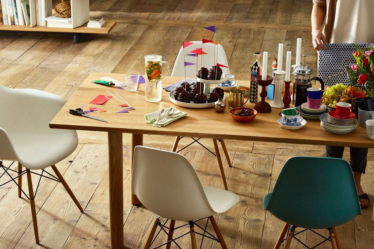 Eames Plastic Arm Chair DAW Stuhl Vitra - QUICK SHIP-Ahorn gelblich-Ocean Eames Plastic Arm Chair DAW Stuhl Vitra - QUICK SHIP-Ahorn gelblich-Ocean