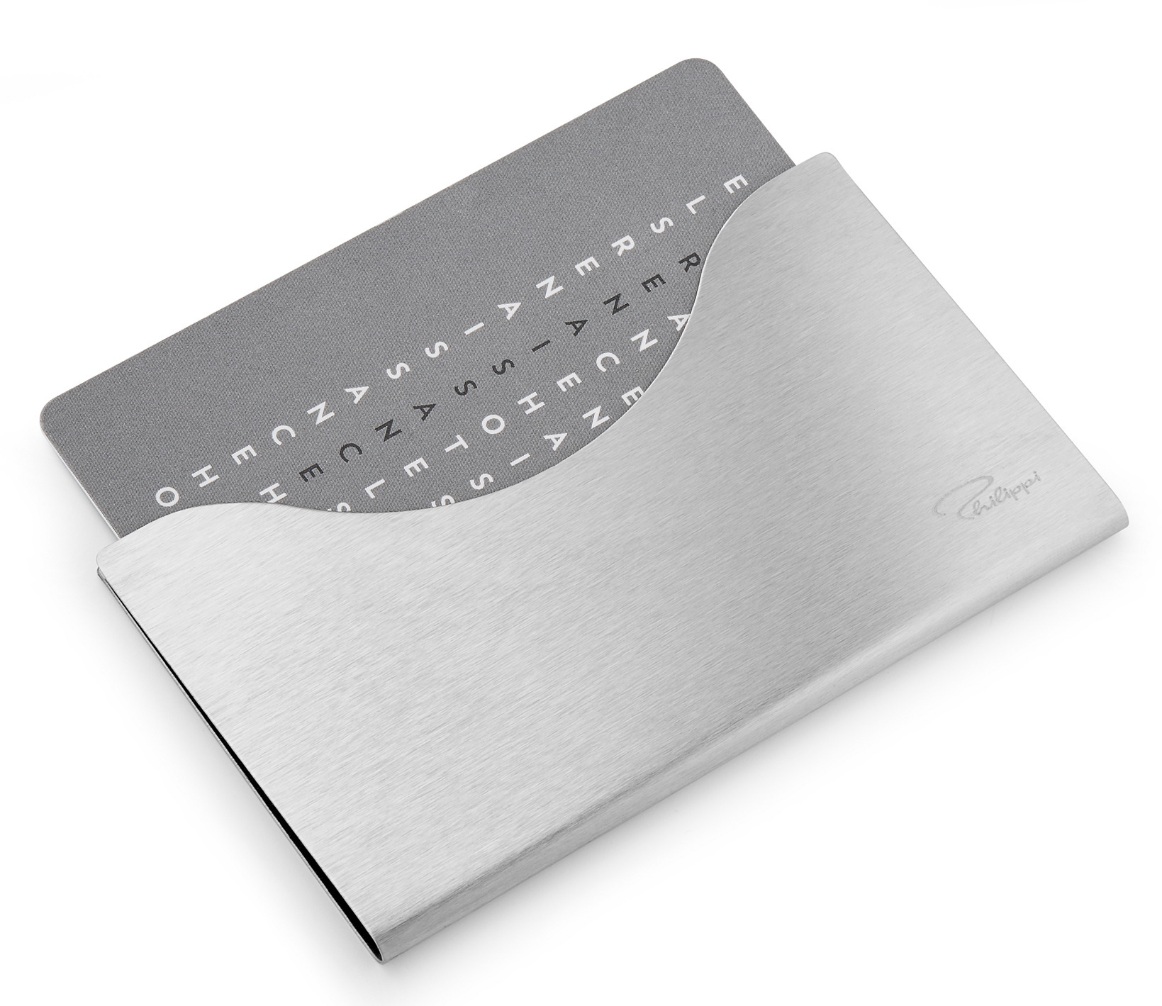 Philippi Kreditkartenetui aus gebürstetem Edelstahl mit einer grauen Kreditkarte im Inneren.