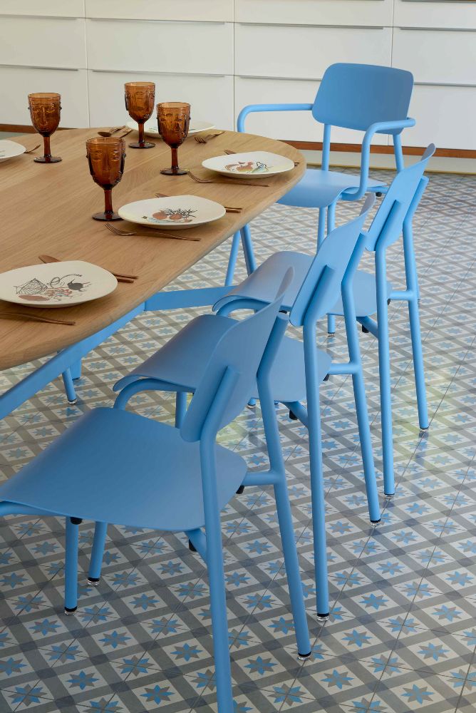 SO'O Table de salle à manger en chêne 220 × 95 cm (ovale) Intérieur Fermob