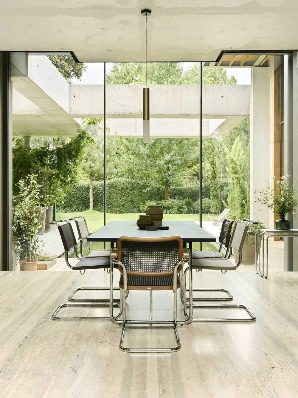 S 64 V Classique en tube d'acier, chaise cantilever CHROME/NOIR Thonet COMBINAISON PRIVILÉGIÉE