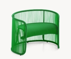 Grüner Husk S Hocker von Moroso aus der M' Afrique Collection. Design Hocker für Innen und Außen.