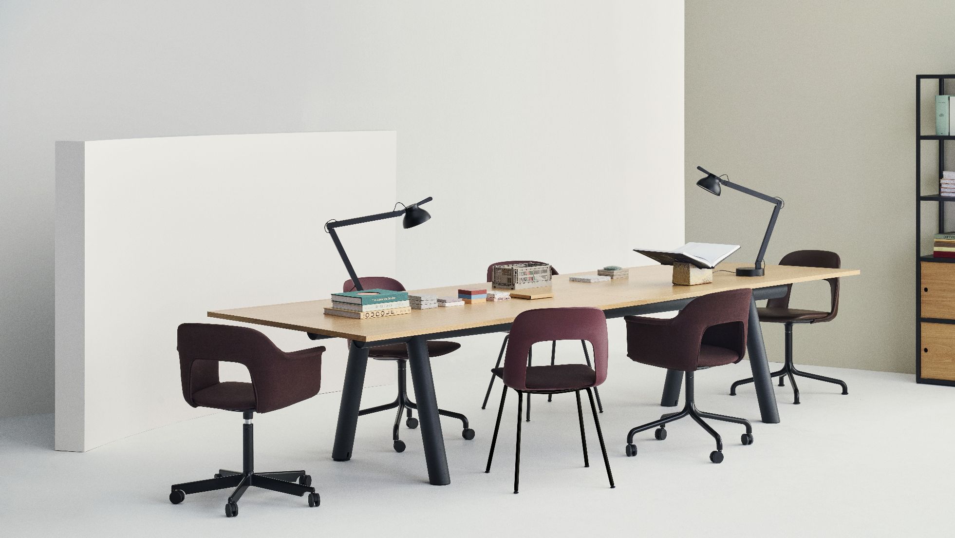 Layout Side Chair 163 Chaise pivotante 4 étoiles Hay 