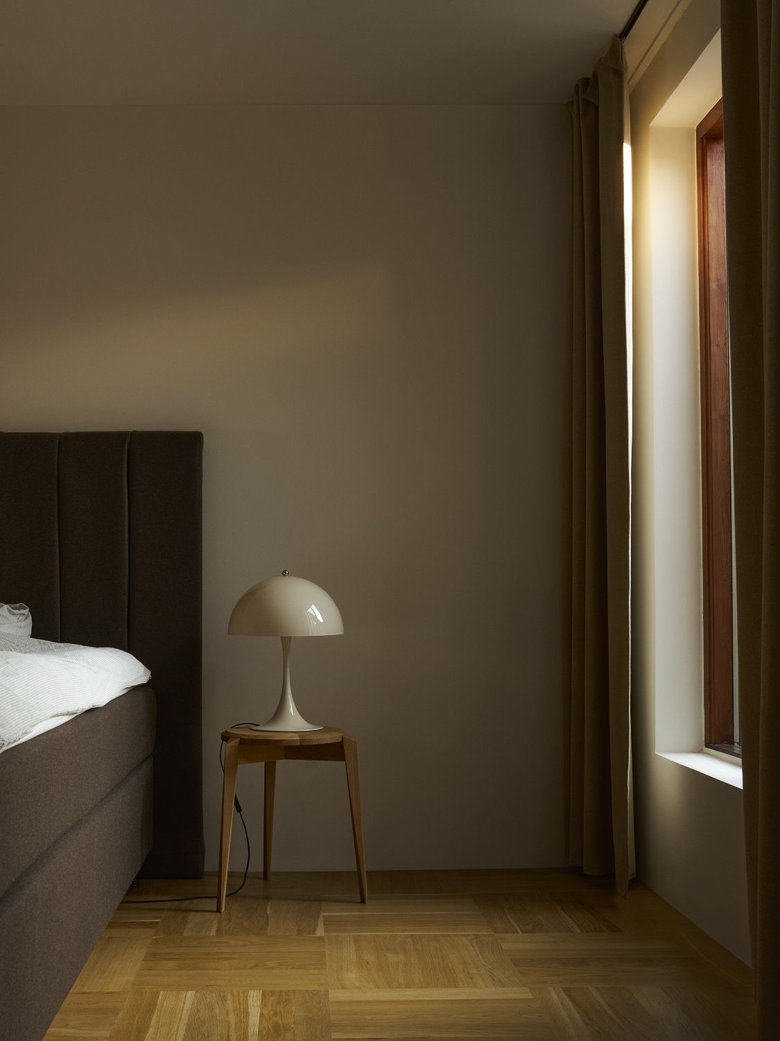 Panthella 320 Table V2 Lampe de table Louis Poulsen