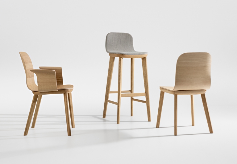 Aeon Comfort Chair chaise à accoudoirs Zeitraum Aeon Comfort Chair chaise à accoudoirs Zeitraum